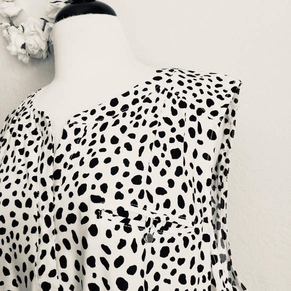Liz Claiborne Animal Print Black & White Blouse - Picture 3 of 7